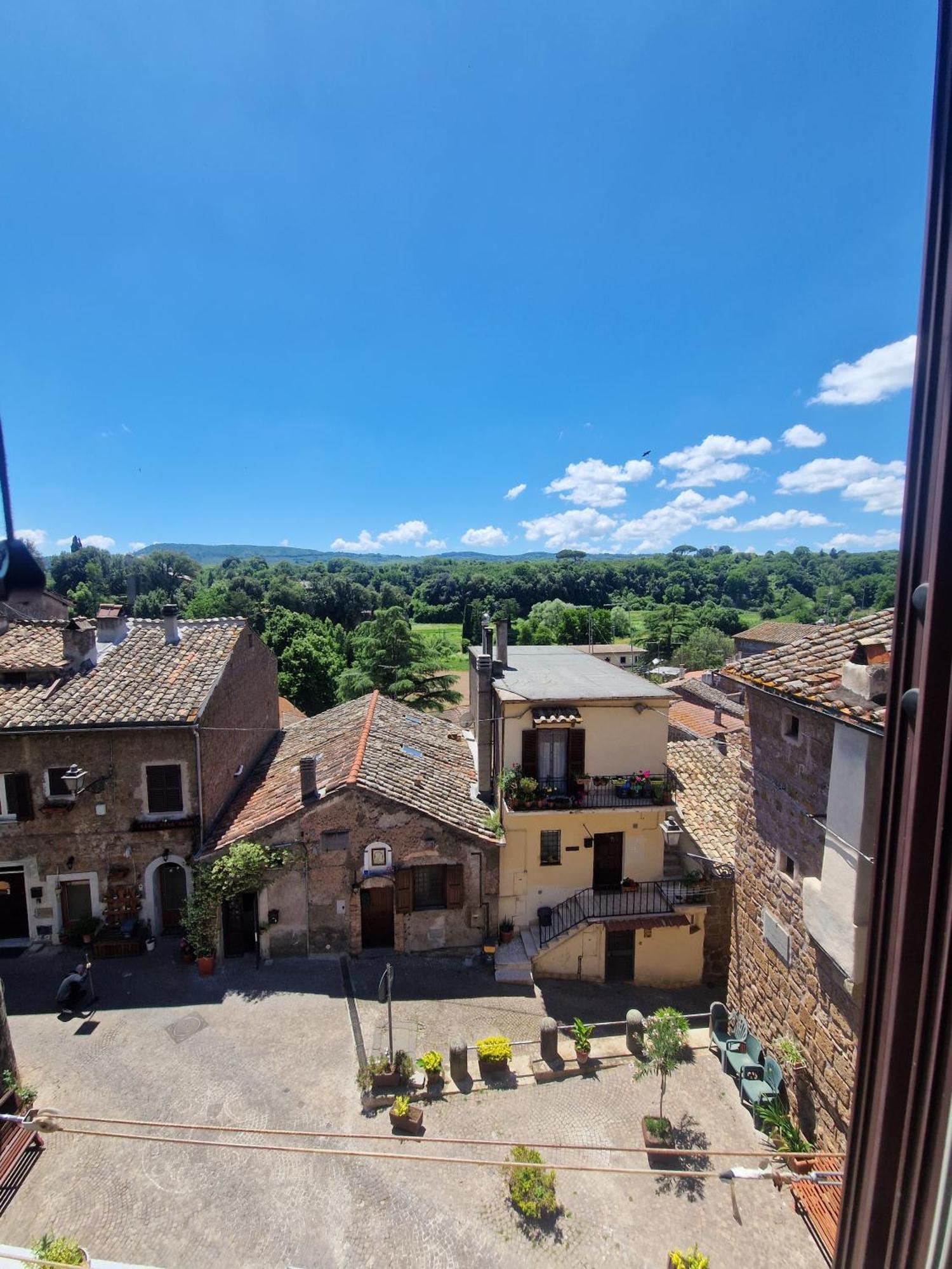 Piazza Duomo Casa Vacanze Sutri Eksteriør billede