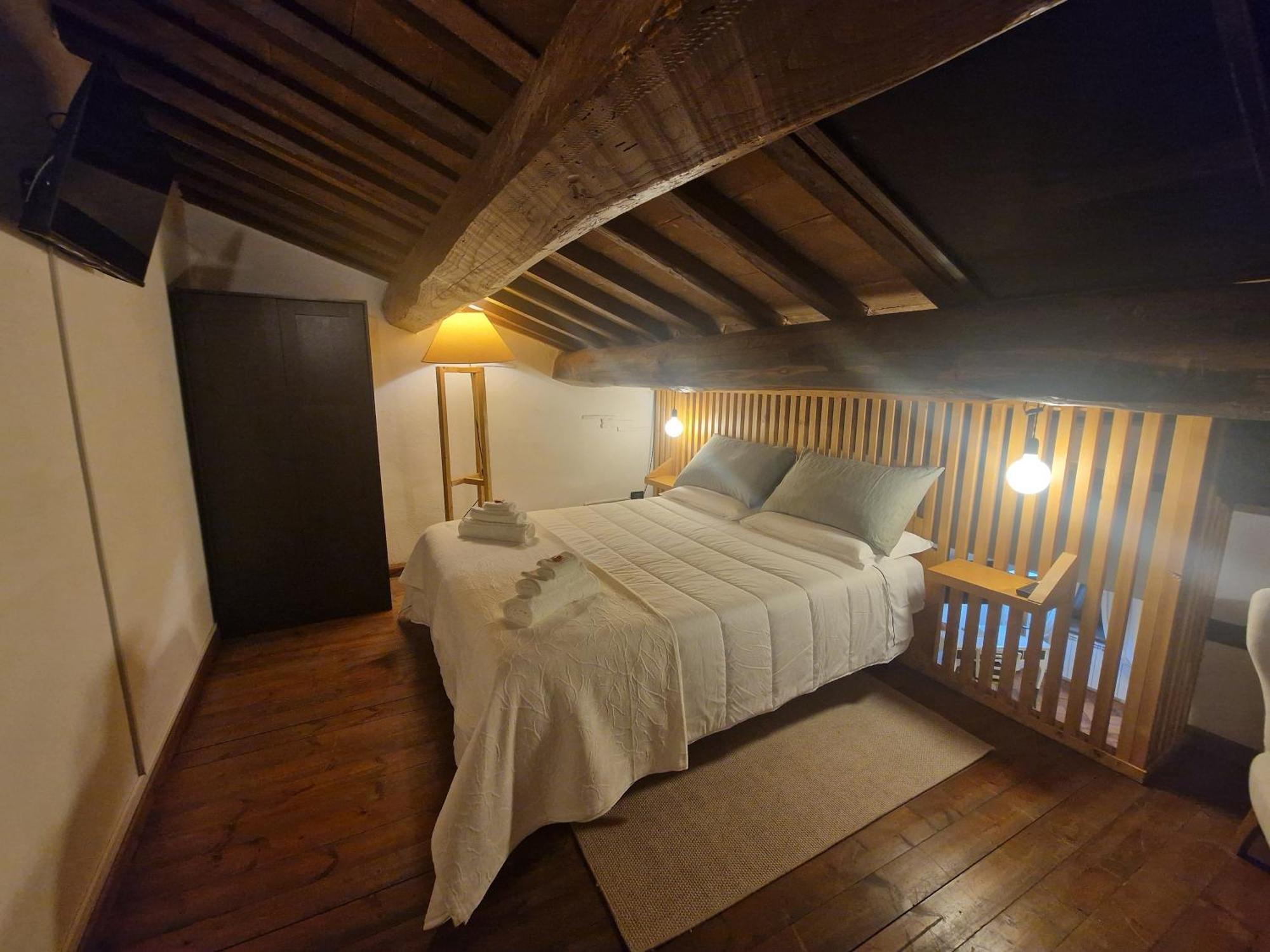 Piazza Duomo Casa Vacanze Sutri Eksteriør billede