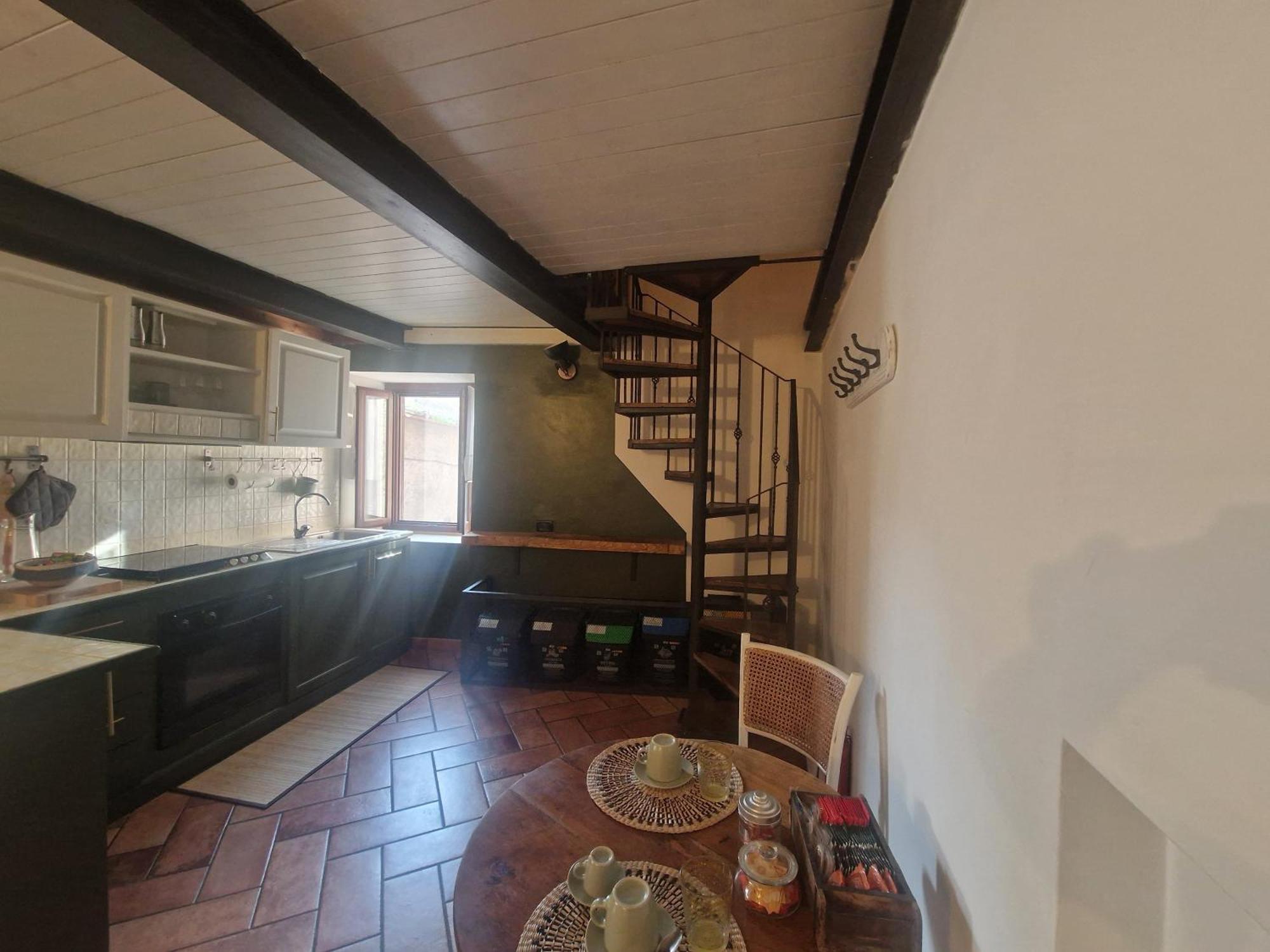 Piazza Duomo Casa Vacanze Sutri Eksteriør billede