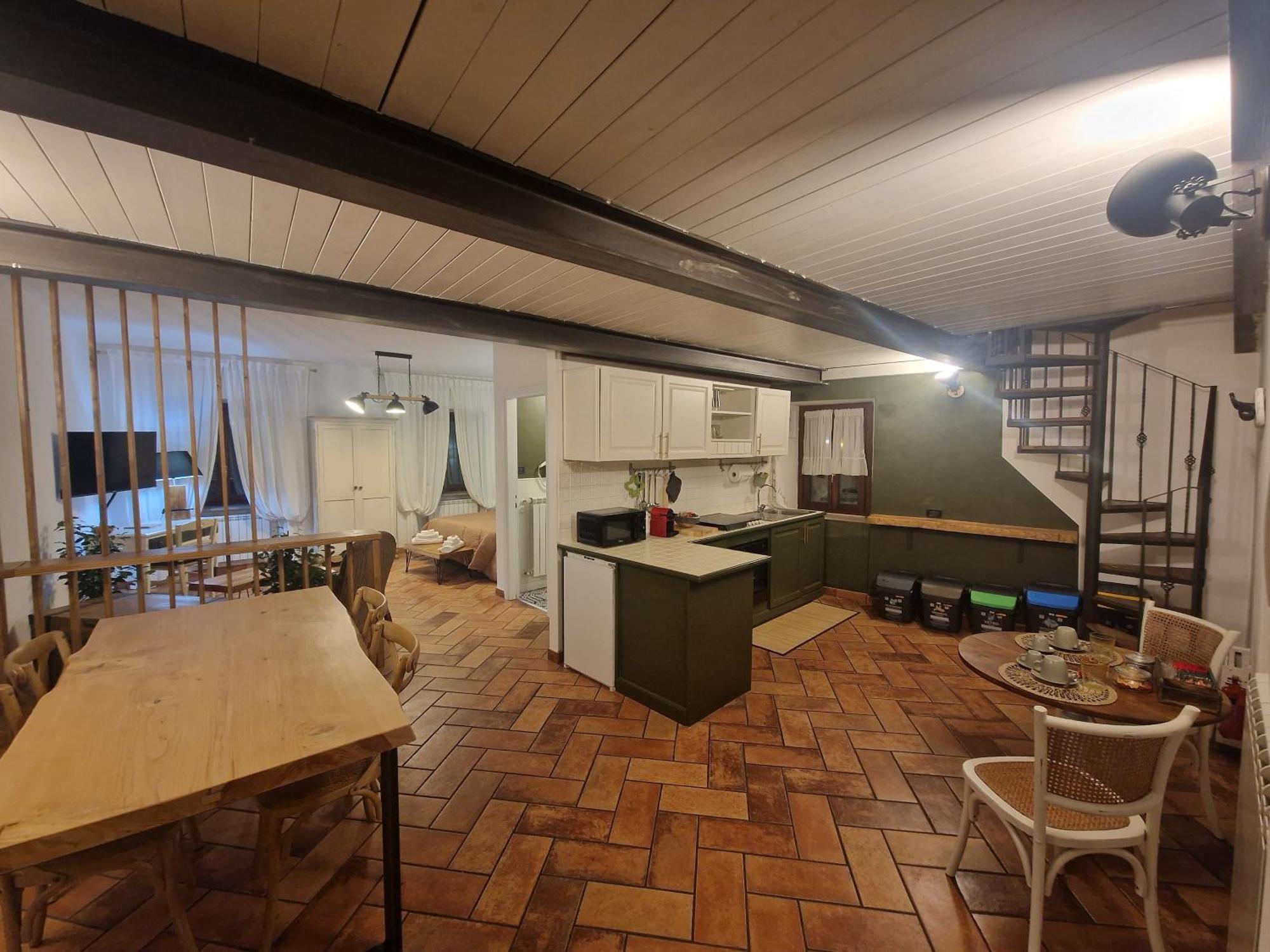Piazza Duomo Casa Vacanze Sutri Eksteriør billede